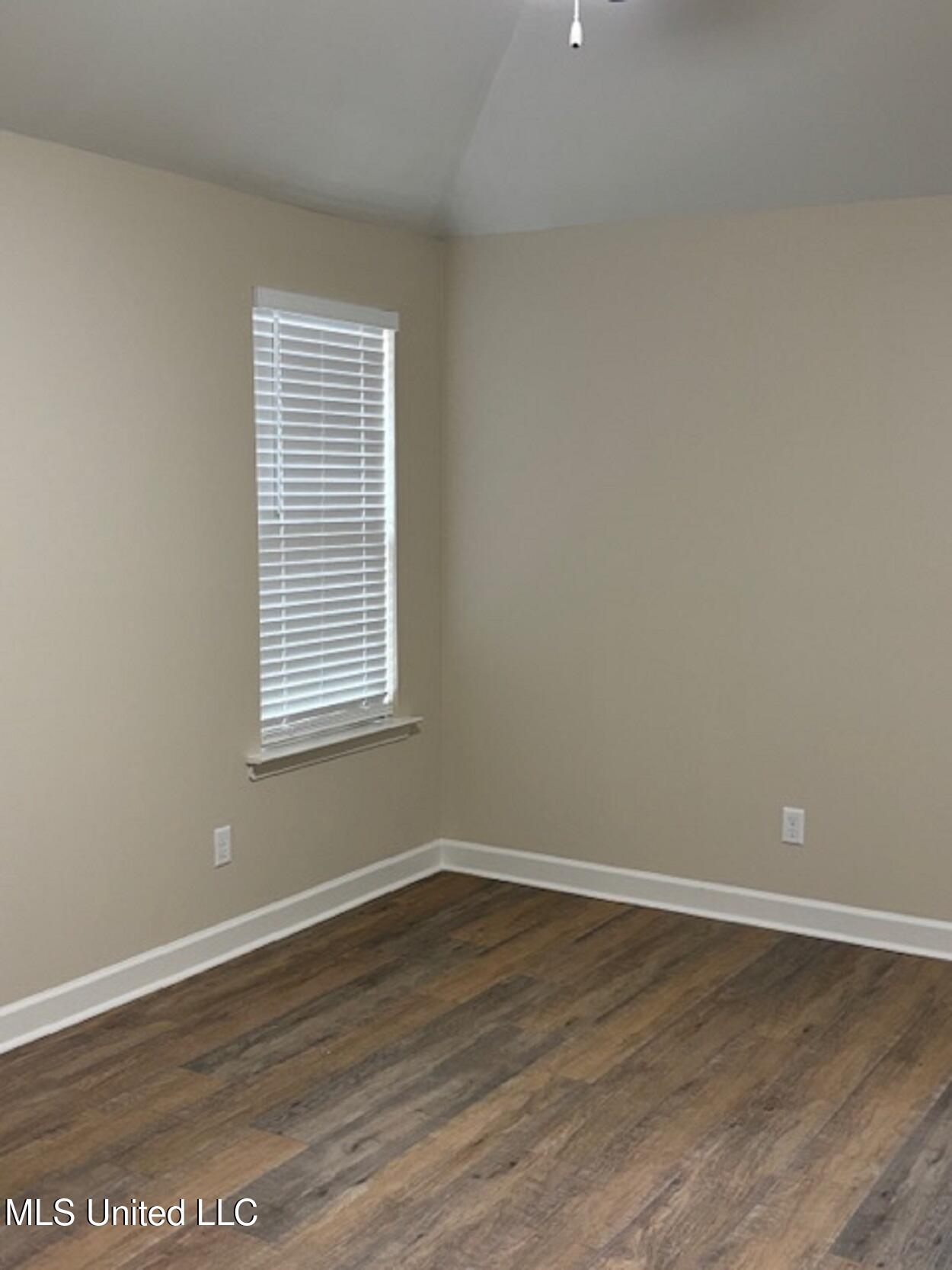 1466 Switzer Cove, Southaven, Mississippi image 11