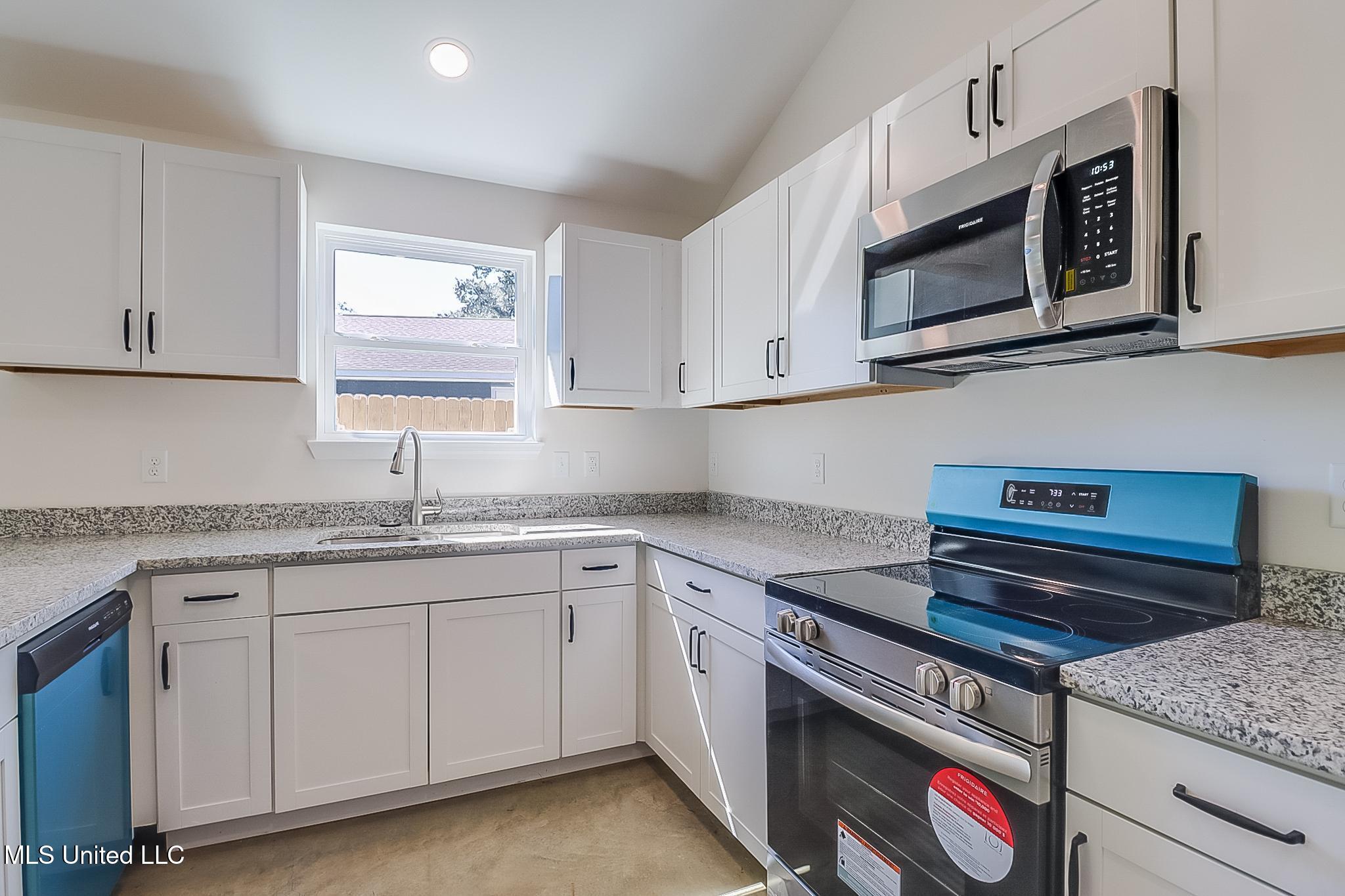 4012 Southern Oaks Circle Circle, Gulfport, Mississippi image 18