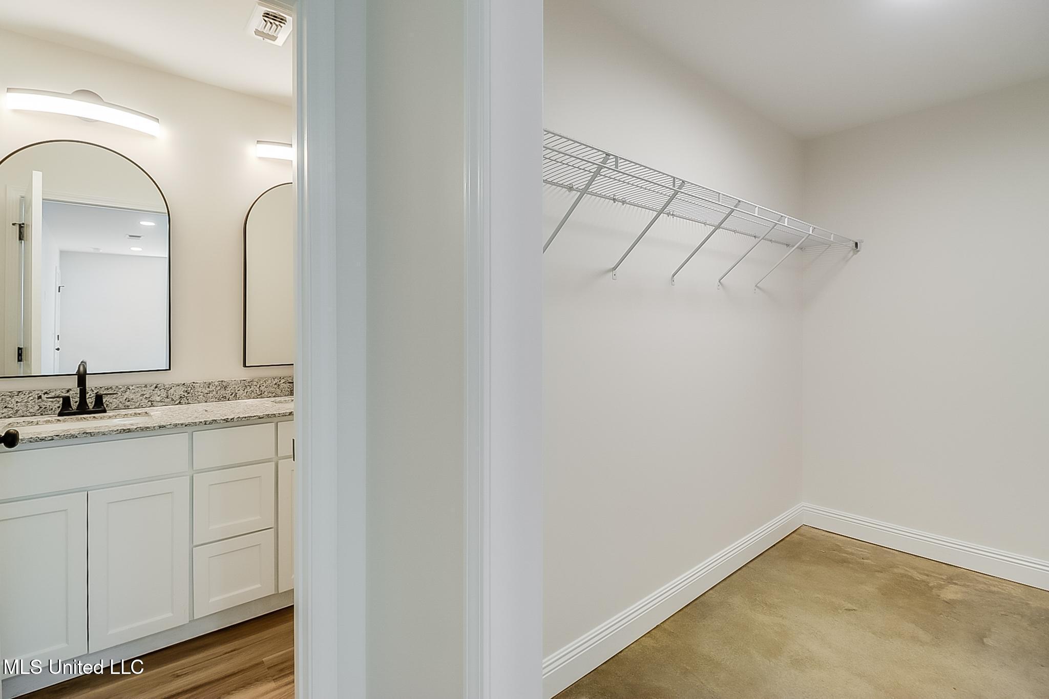 4012 Southern Oaks Circle Circle, Gulfport, Mississippi image 12