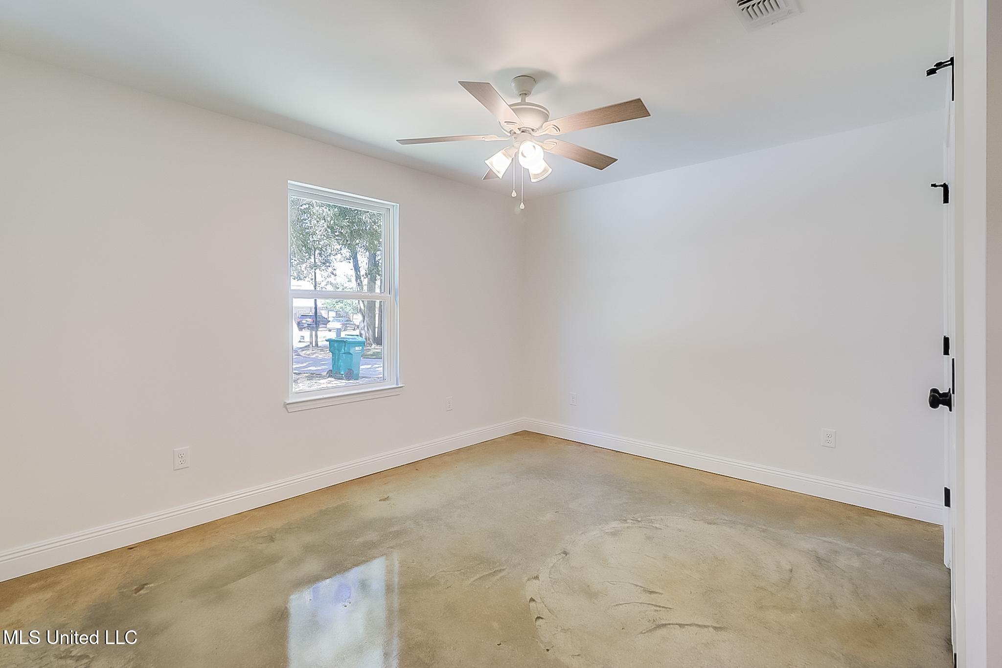 4012 Southern Oaks Circle Circle, Gulfport, Mississippi image 27