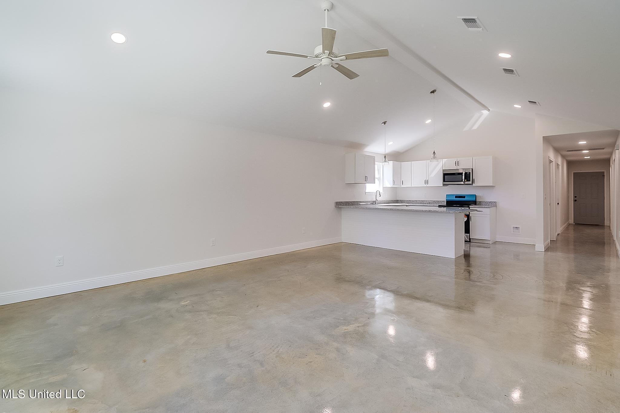4012 Southern Oaks Circle Circle, Gulfport, Mississippi image 14