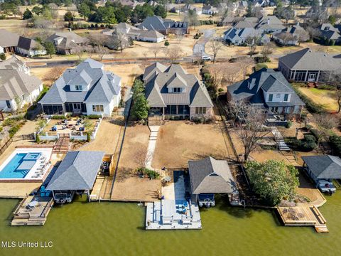 MLS: 4104774