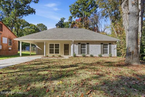 Homes For Sale - 407 E Hillsdale Drive<br/> Jackson, MS 39209