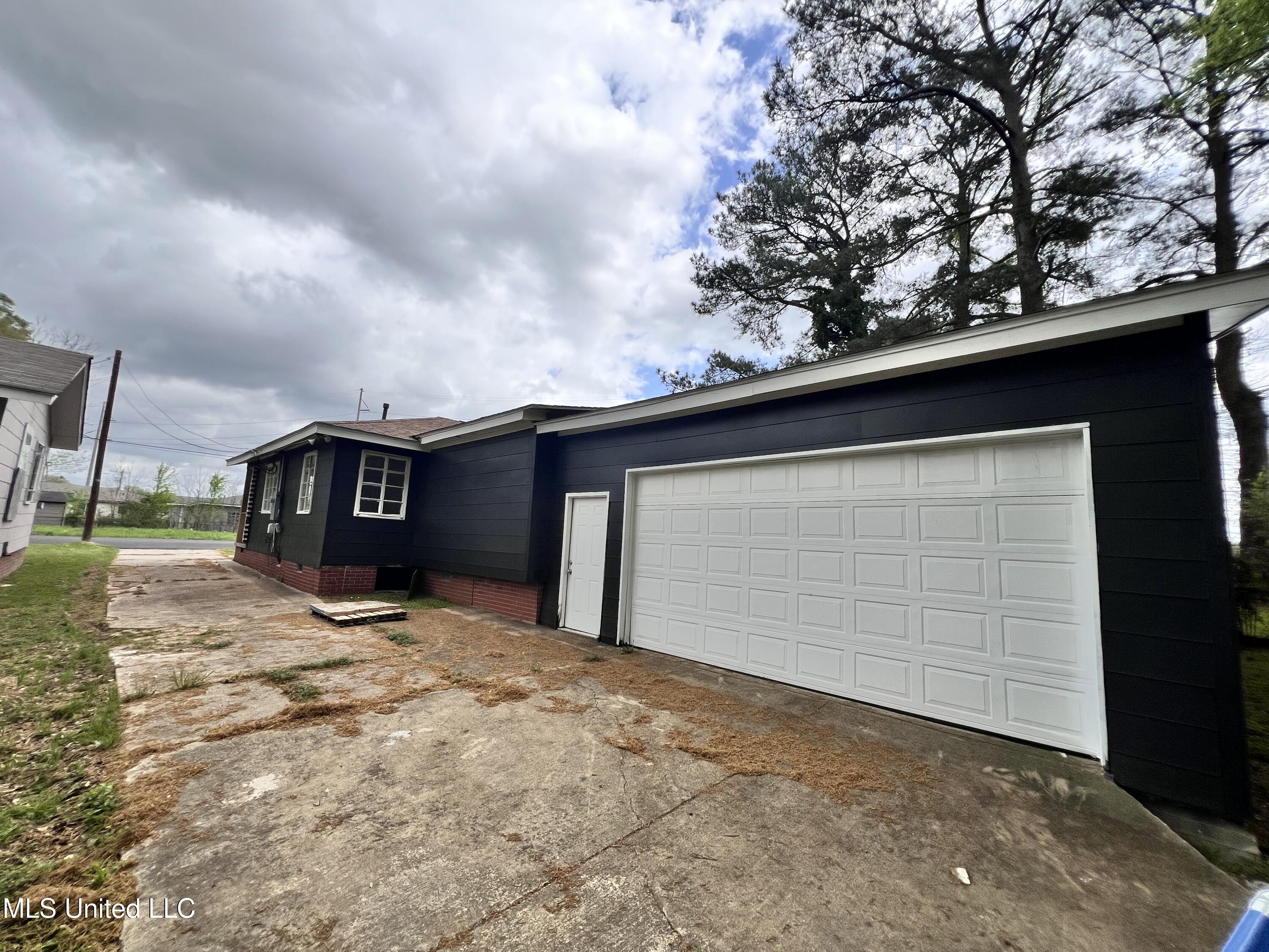1317 Fernwood Drive, Jackson, Mississippi image 19