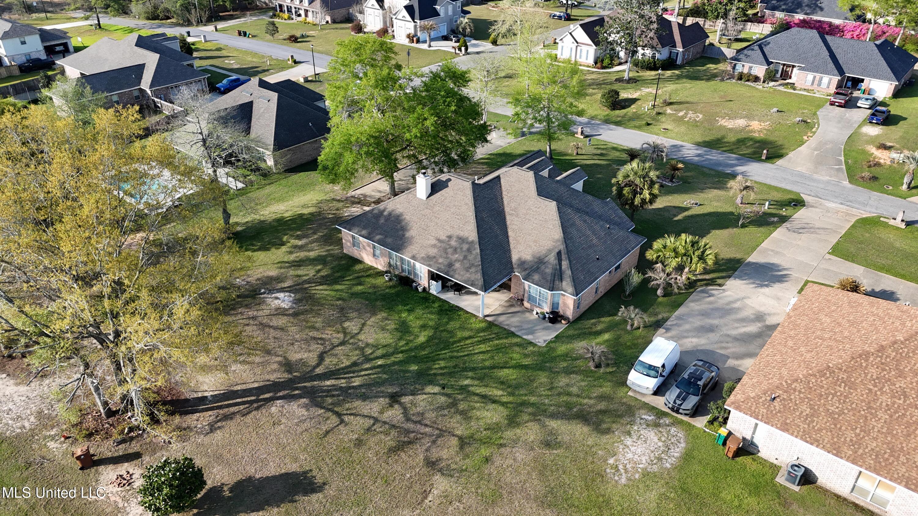14215 N White Swan Drive, Gulfport, Mississippi image 31