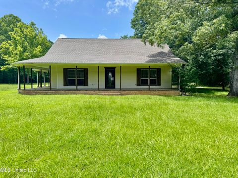 Homes For Sale - 1104 County Road 266<br/> Clarke County, Shubuta, MS 39360