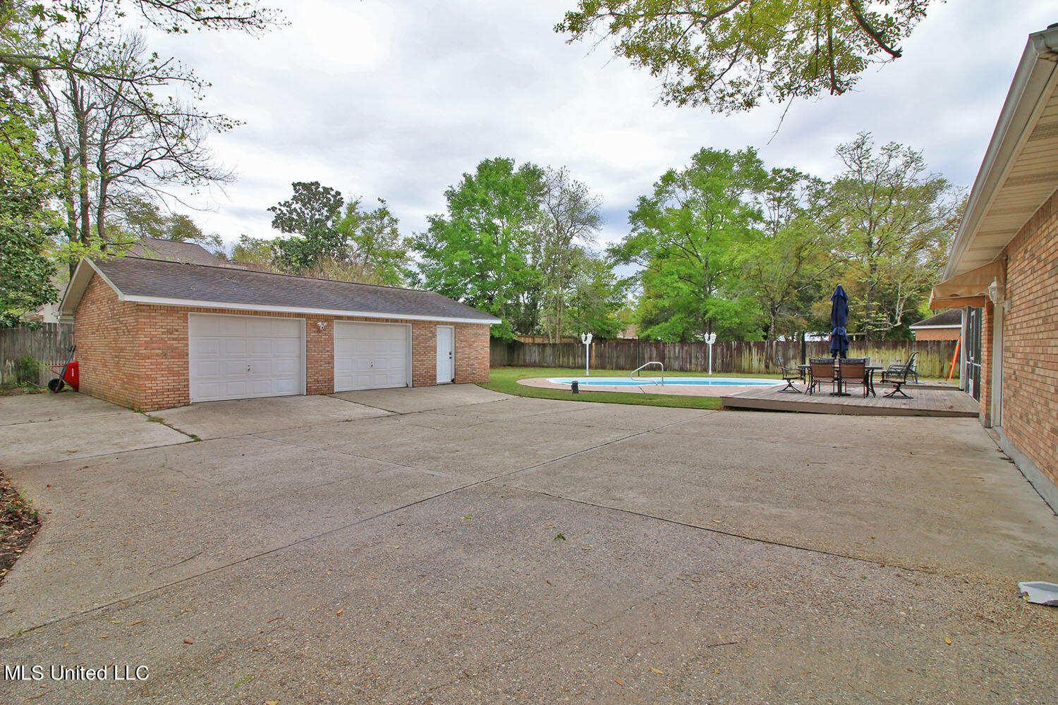 424 Saylor Drive, Biloxi, Mississippi image 9