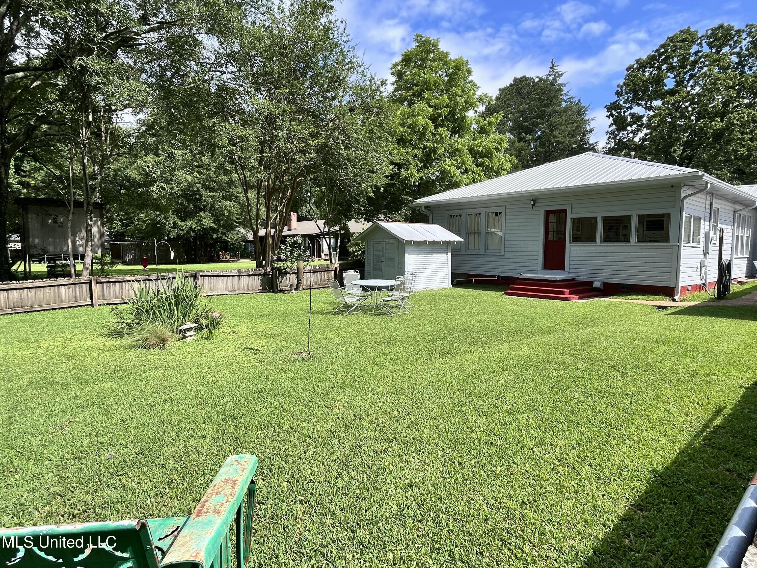137 W Main Street, Florence, Mississippi image 7