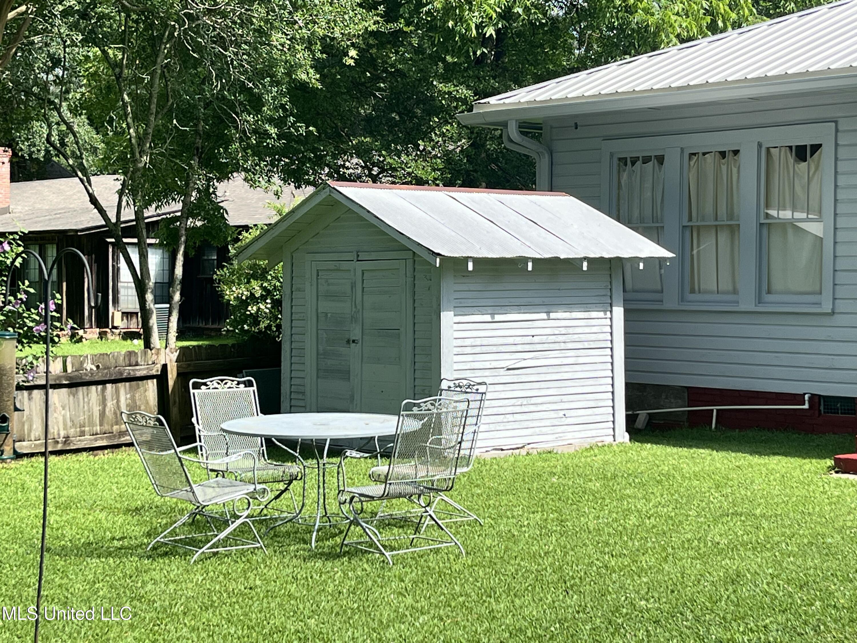 137 W Main Street, Florence, Mississippi image 8