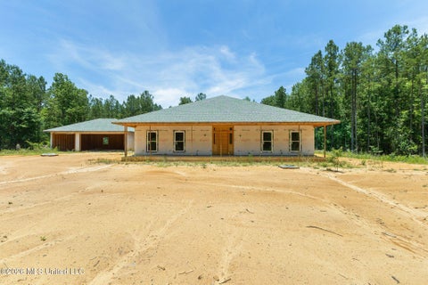 Homes For Sale - 313 Spur Line Road<br/> Ellisville, MS 39437