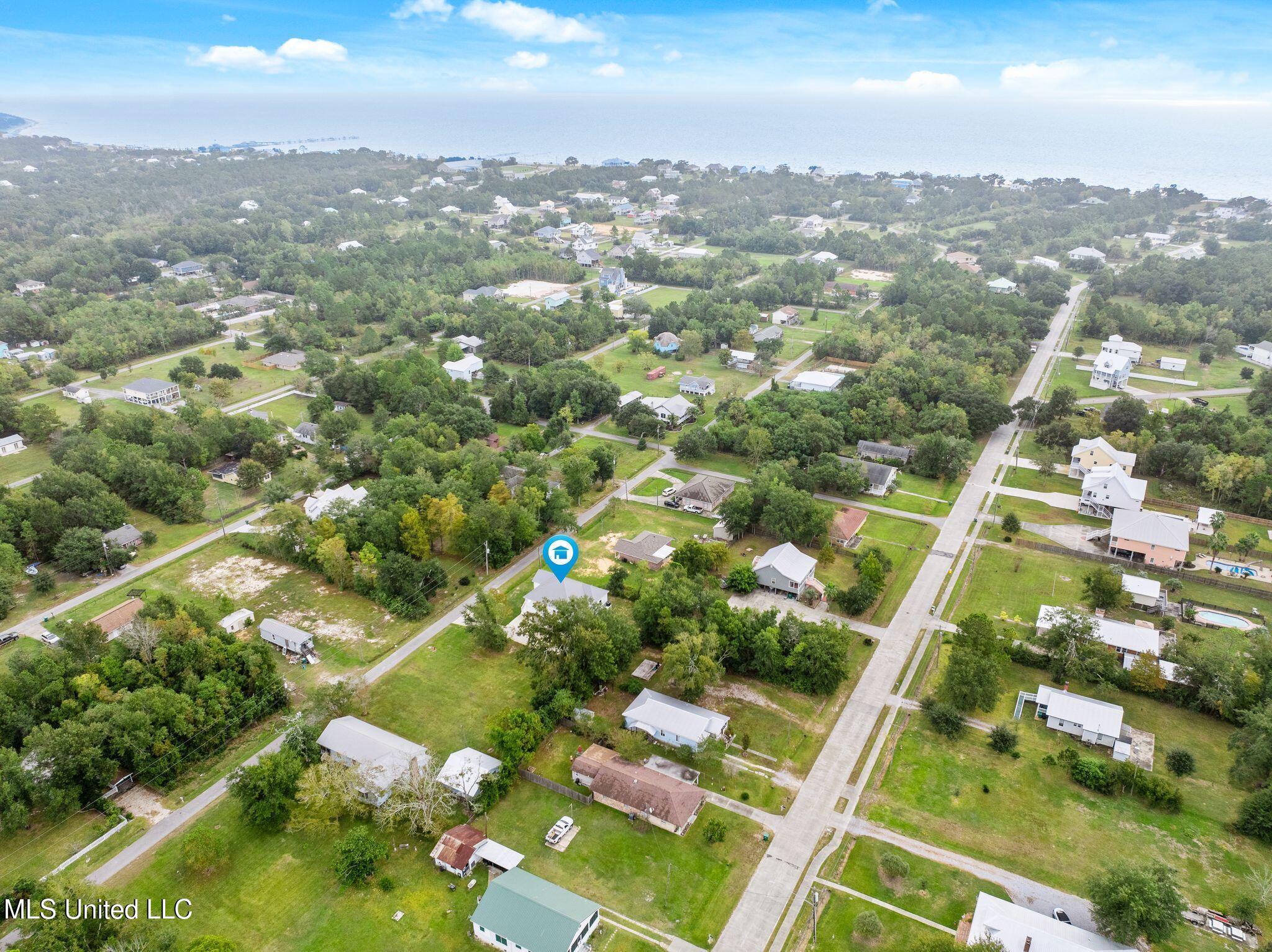 411 Water Street, Waveland, Mississippi image 42