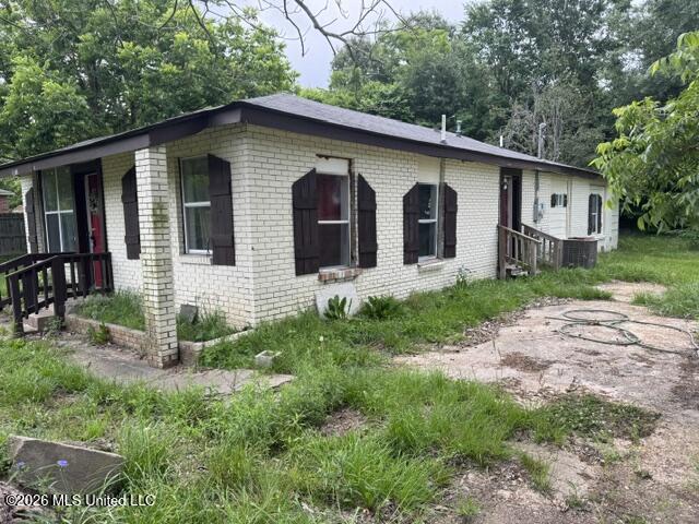 1172 Main Street