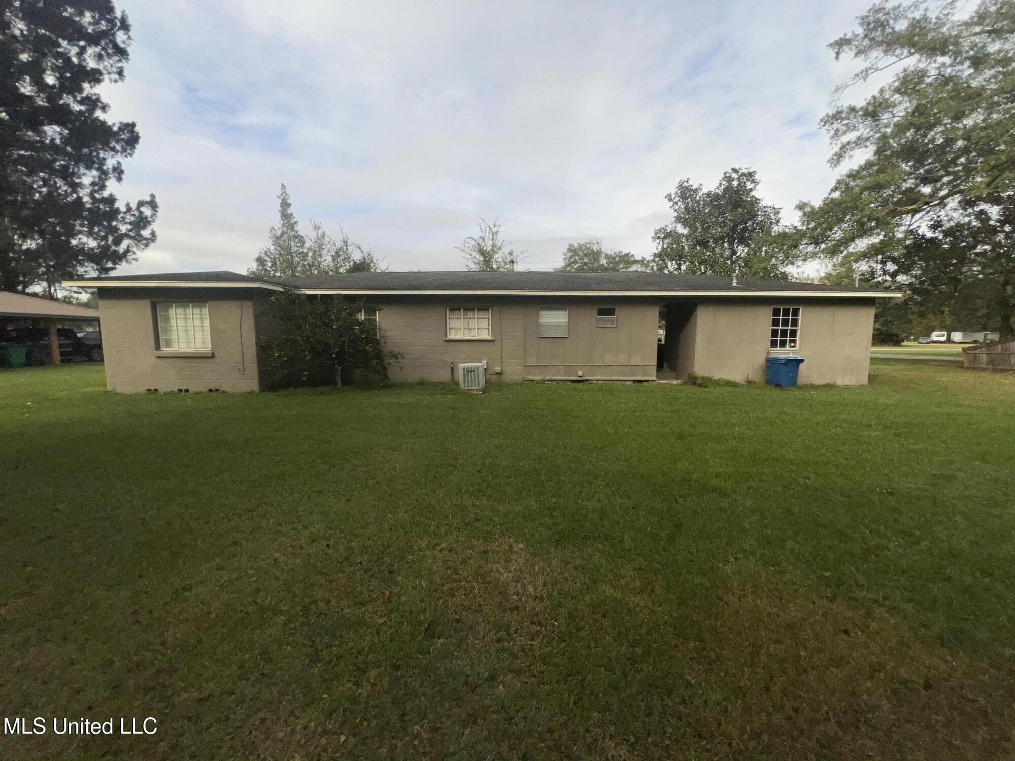 4108 Wembley Avenue, Moss Point, Mississippi image 1