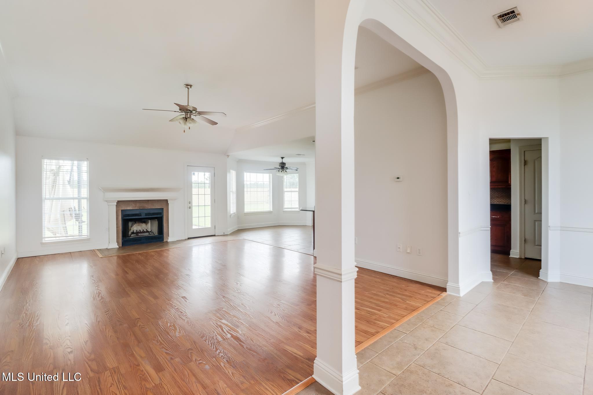 2909 Village Circle, Ocean Springs, Mississippi image 3