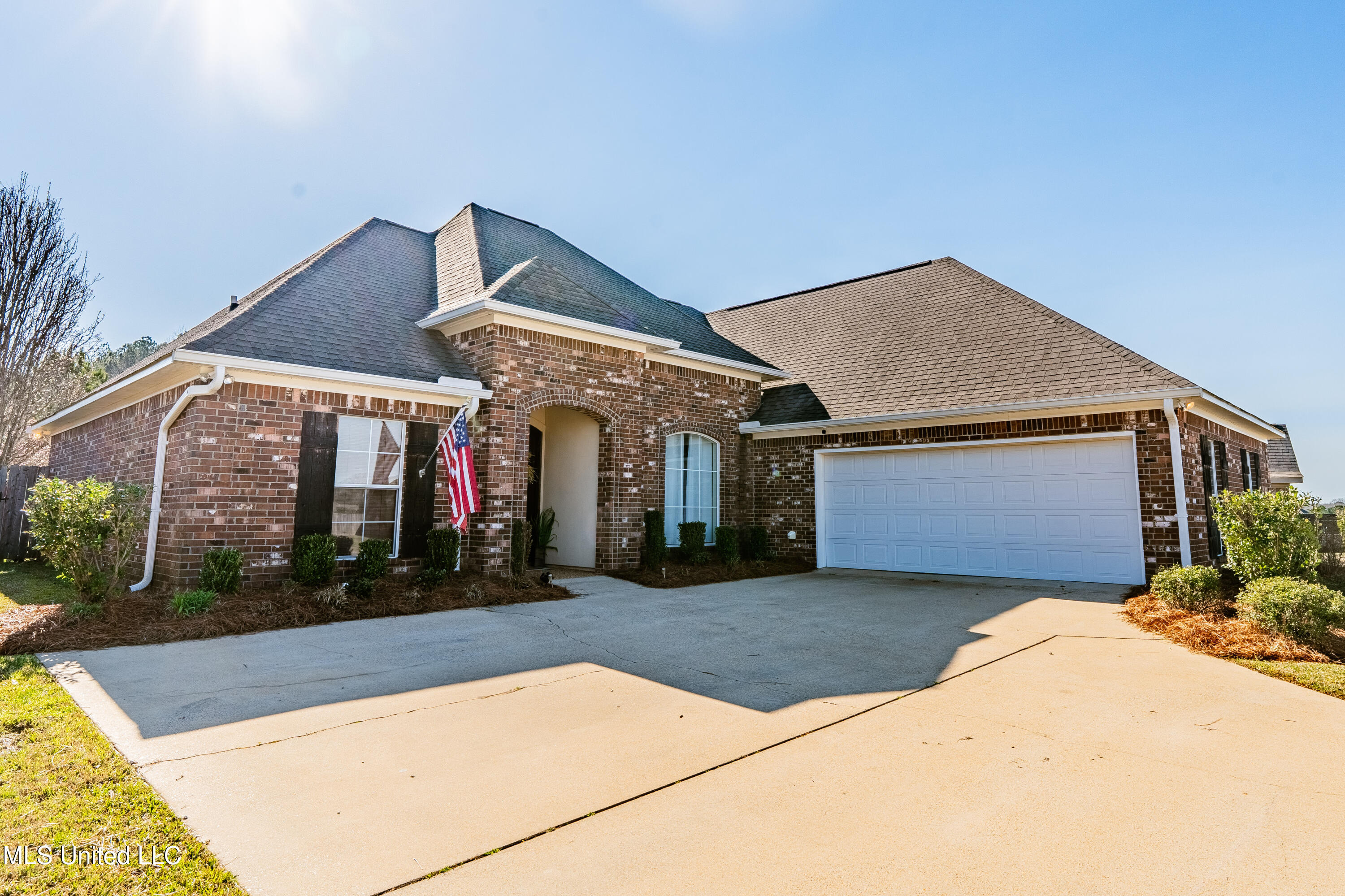 408 Copper Ridge Drive, Florence, Mississippi image 1