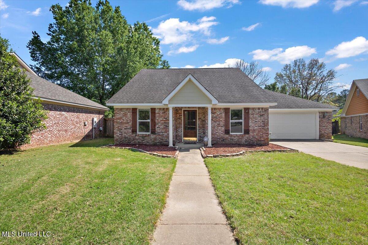 130 Basswood Circle, Brandon, Mississippi image 1