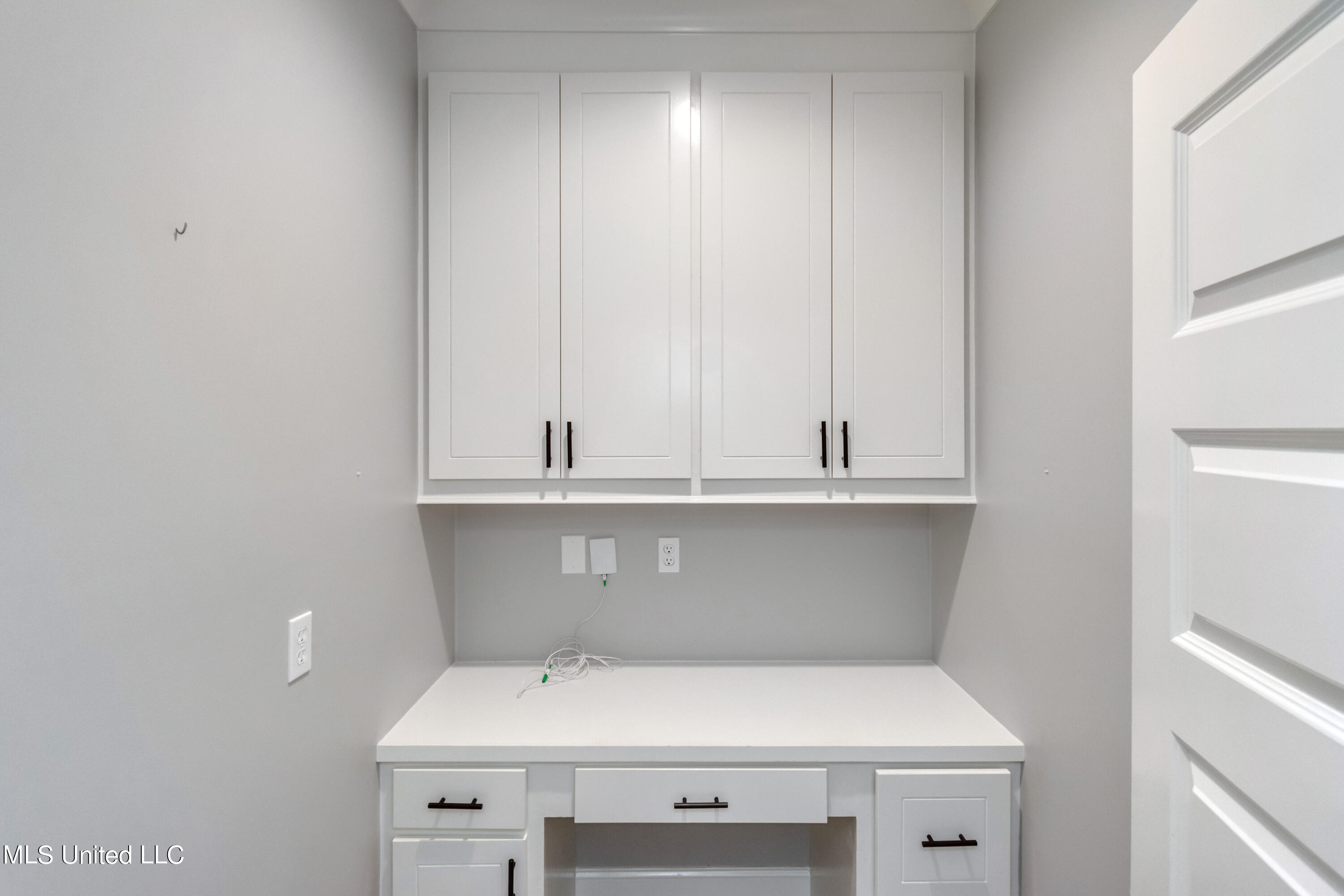 Canton, Mississippi 39046, United States, 4 Bedrooms Bedrooms, ,3 BathroomsBathrooms,Residential,Pending,59758