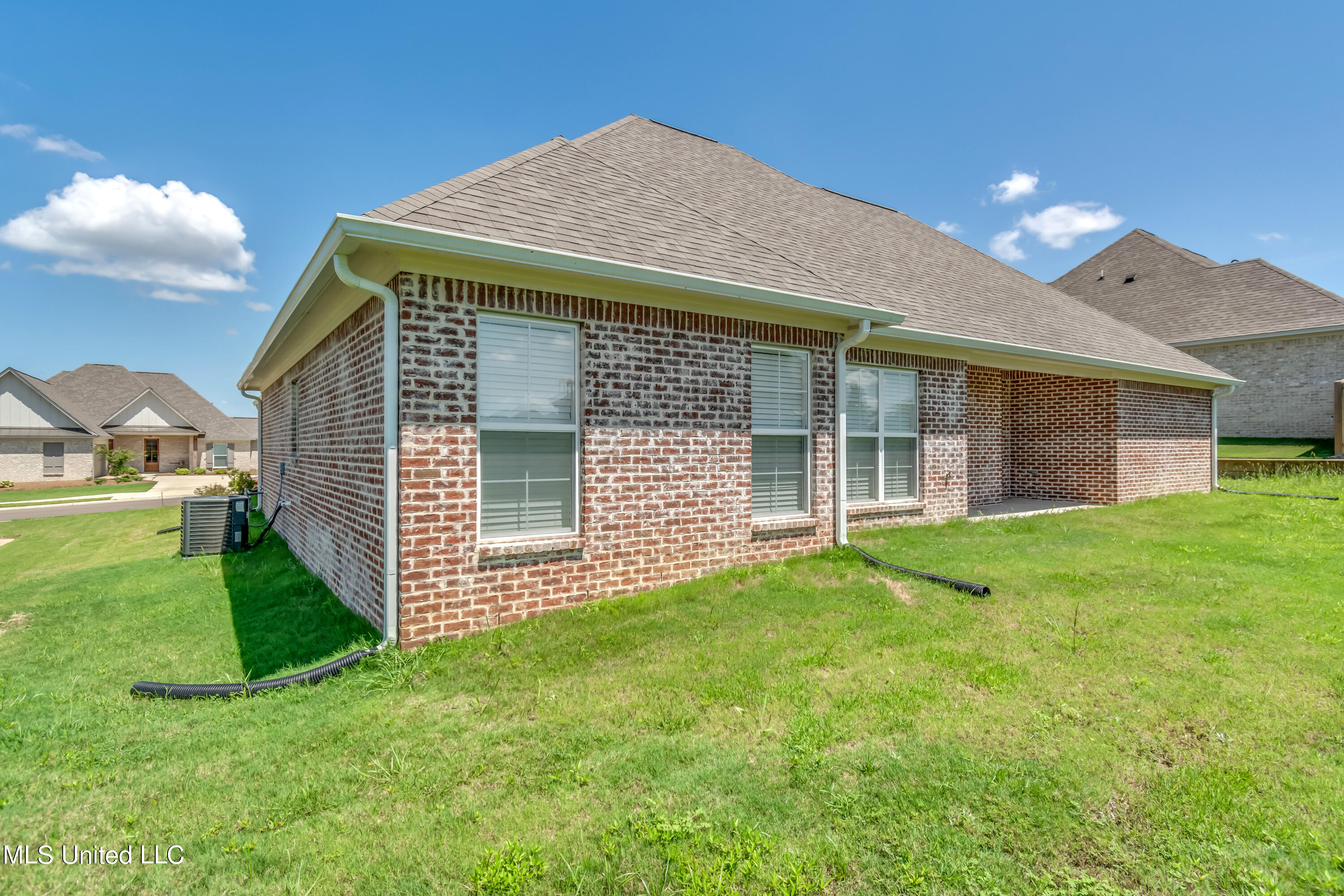 Canton, Mississippi 39046, United States, 4 Bedrooms Bedrooms, ,3 BathroomsBathrooms,Residential,Pending,59758