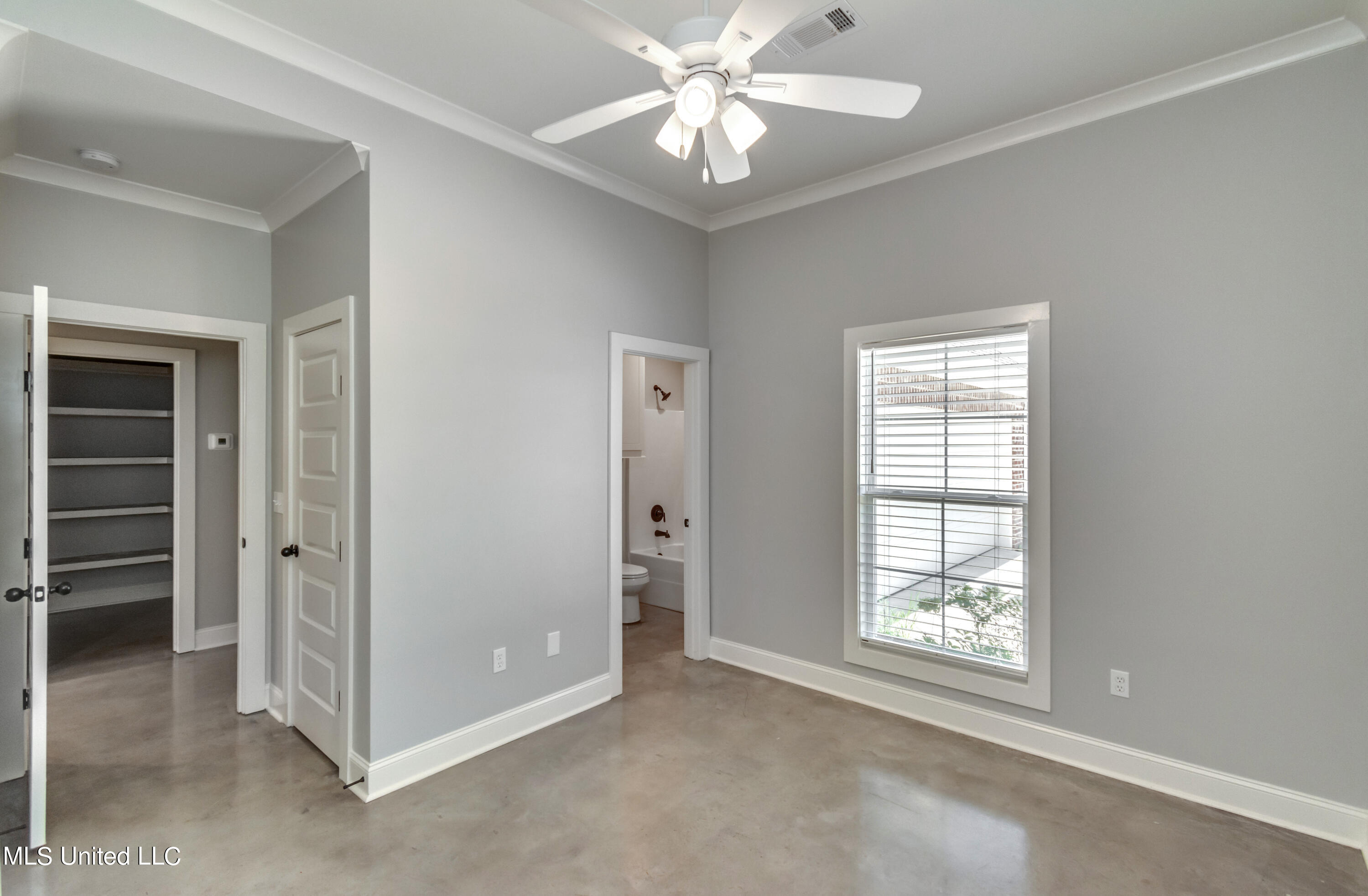 Canton, Mississippi 39046, United States, 4 Bedrooms Bedrooms, ,3 BathroomsBathrooms,Residential,Pending,59758