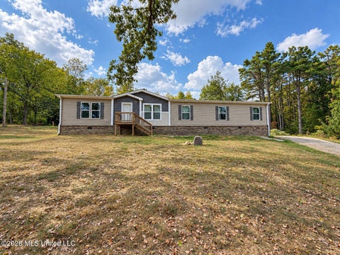 Mobile Home For Sale - 4350 Thyatira Tyro Rd<br/> Tate County, Senatobia, MS 38668