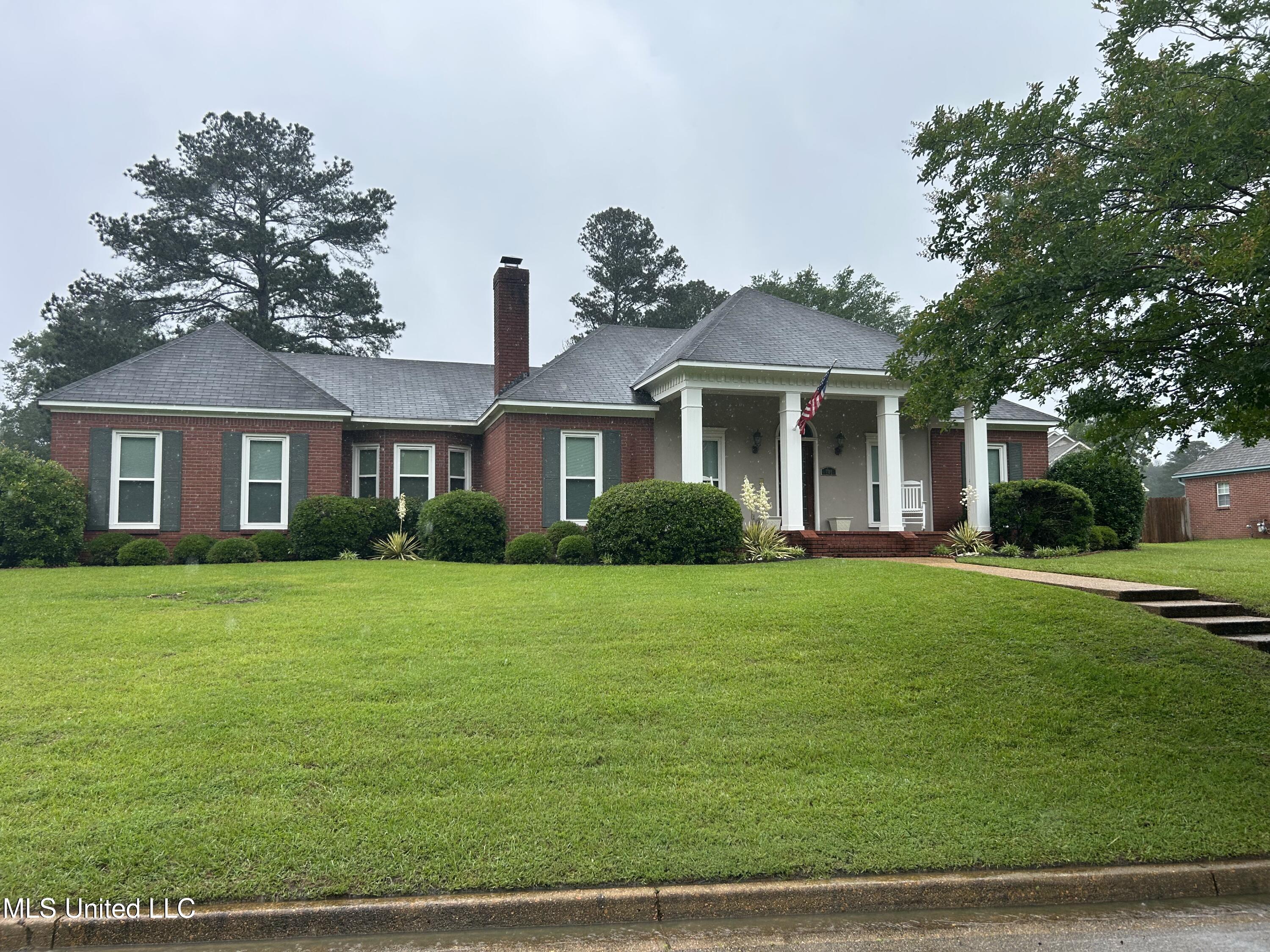 701 Treeline Drive, Brandon, Mississippi image 1