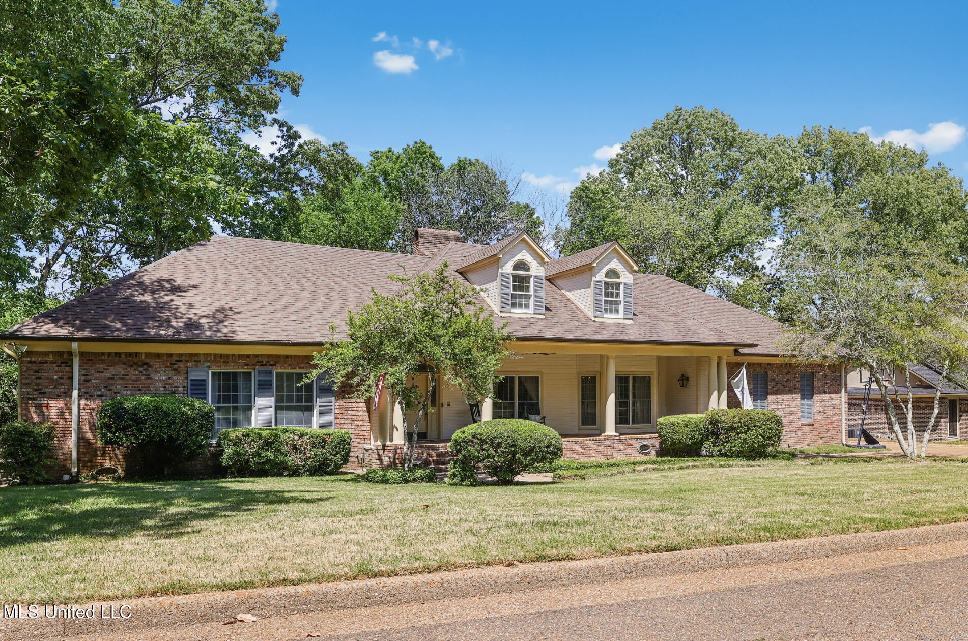 2 Oakleigh Place, Jackson, Mississippi image 2