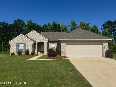 Homes For Rent - 102 Rotherfield Place<br/> Canton, MS 39046