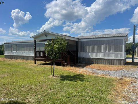 Homes For Sale - 329 Walker Road<br/> Cleveland, MS 38732