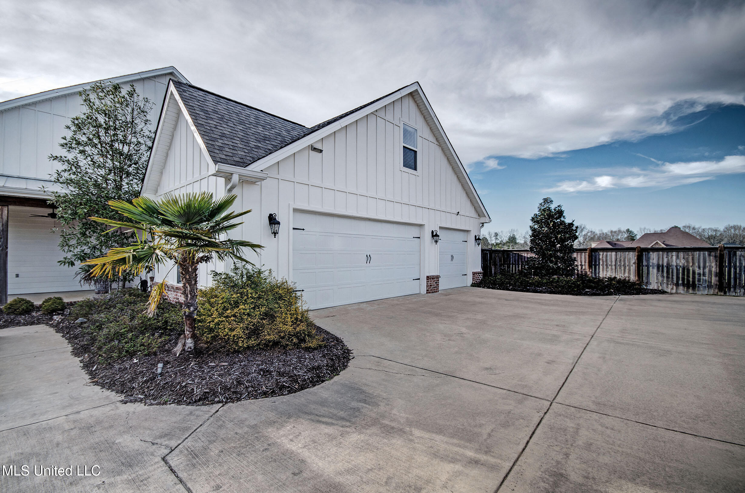 1019 Woodbridge Drive, Brandon, Mississippi image 2