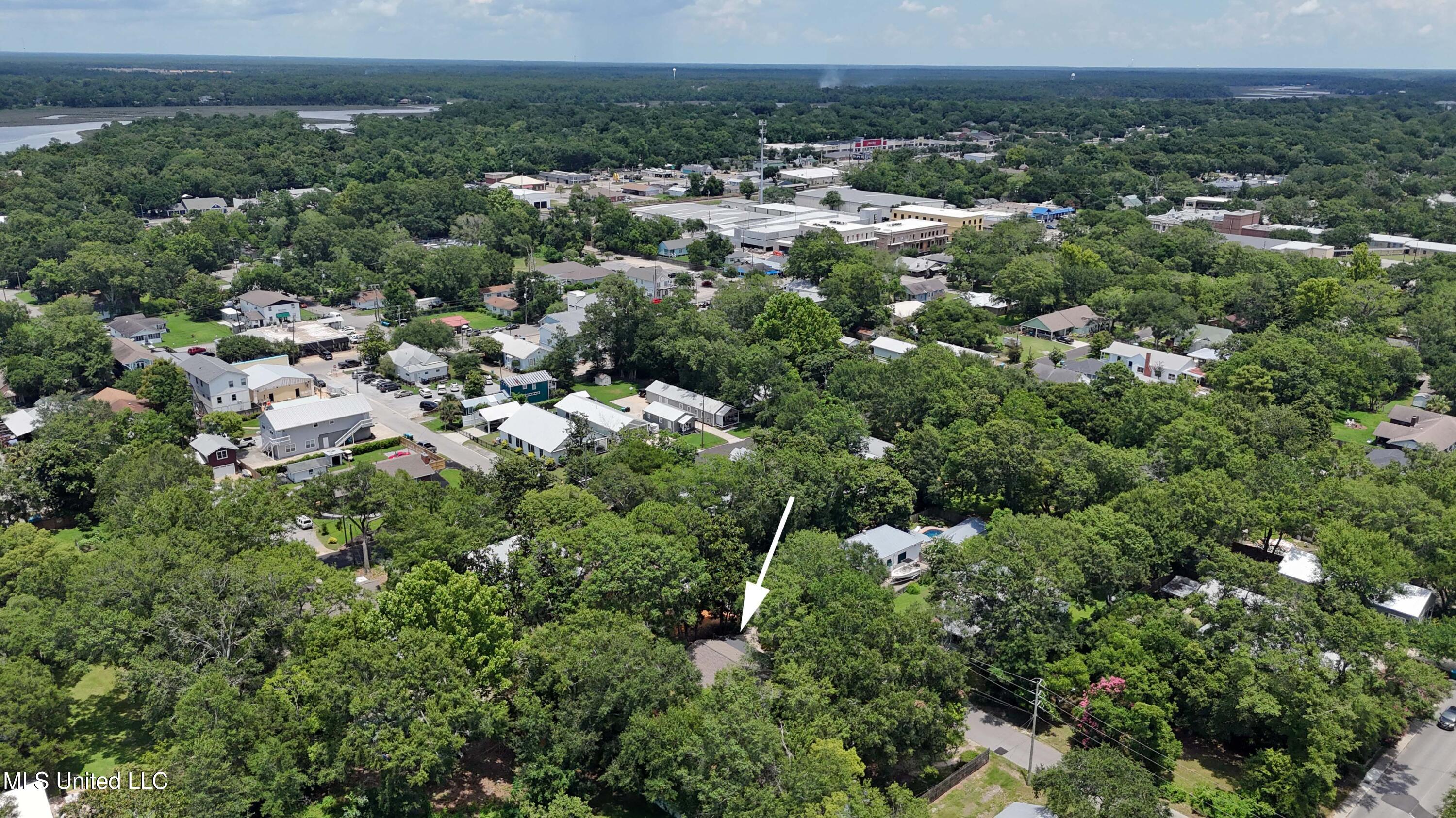 609 Russell Avenue, Ocean Springs, Mississippi image 21