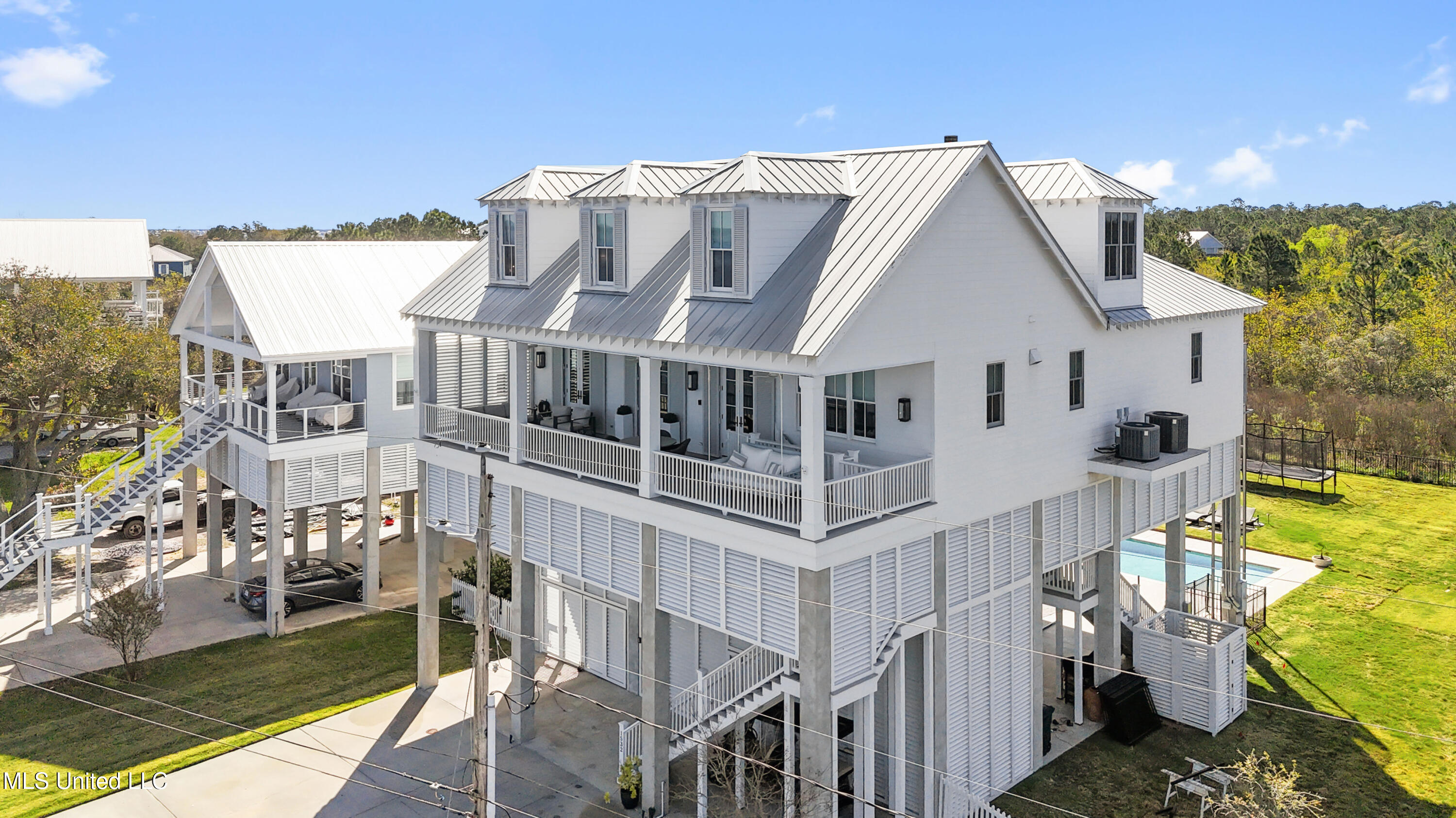 1532 N Beach Boulevard, Bay Saint Louis, Mississippi image 2