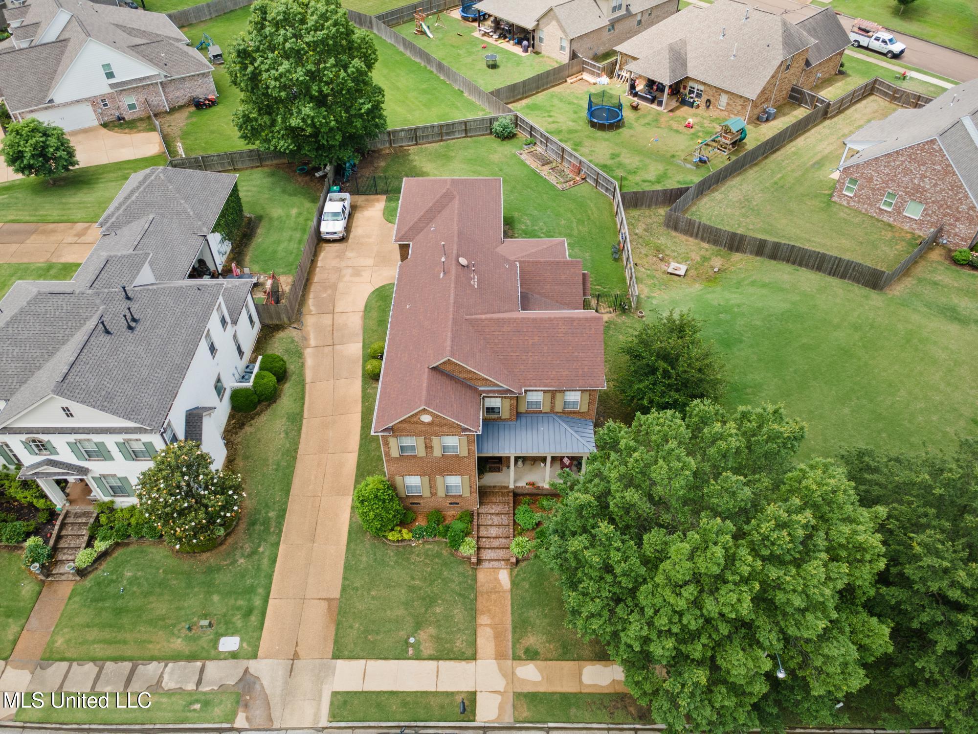 3095 W Beauvoir Place, Hernando, Mississippi image 45