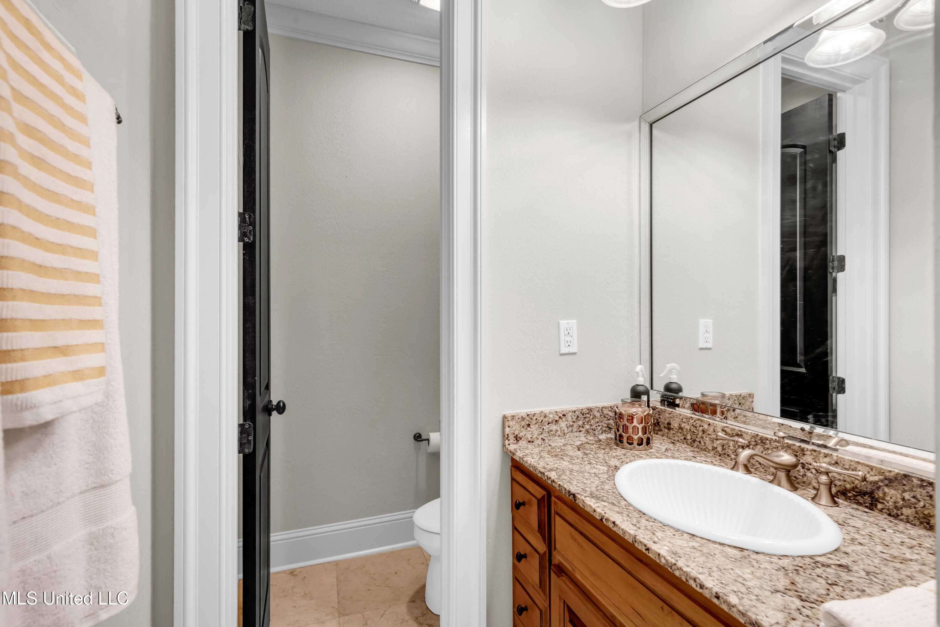 4640 W Beach Boulevard #A1, Gulfport, Mississippi image 25