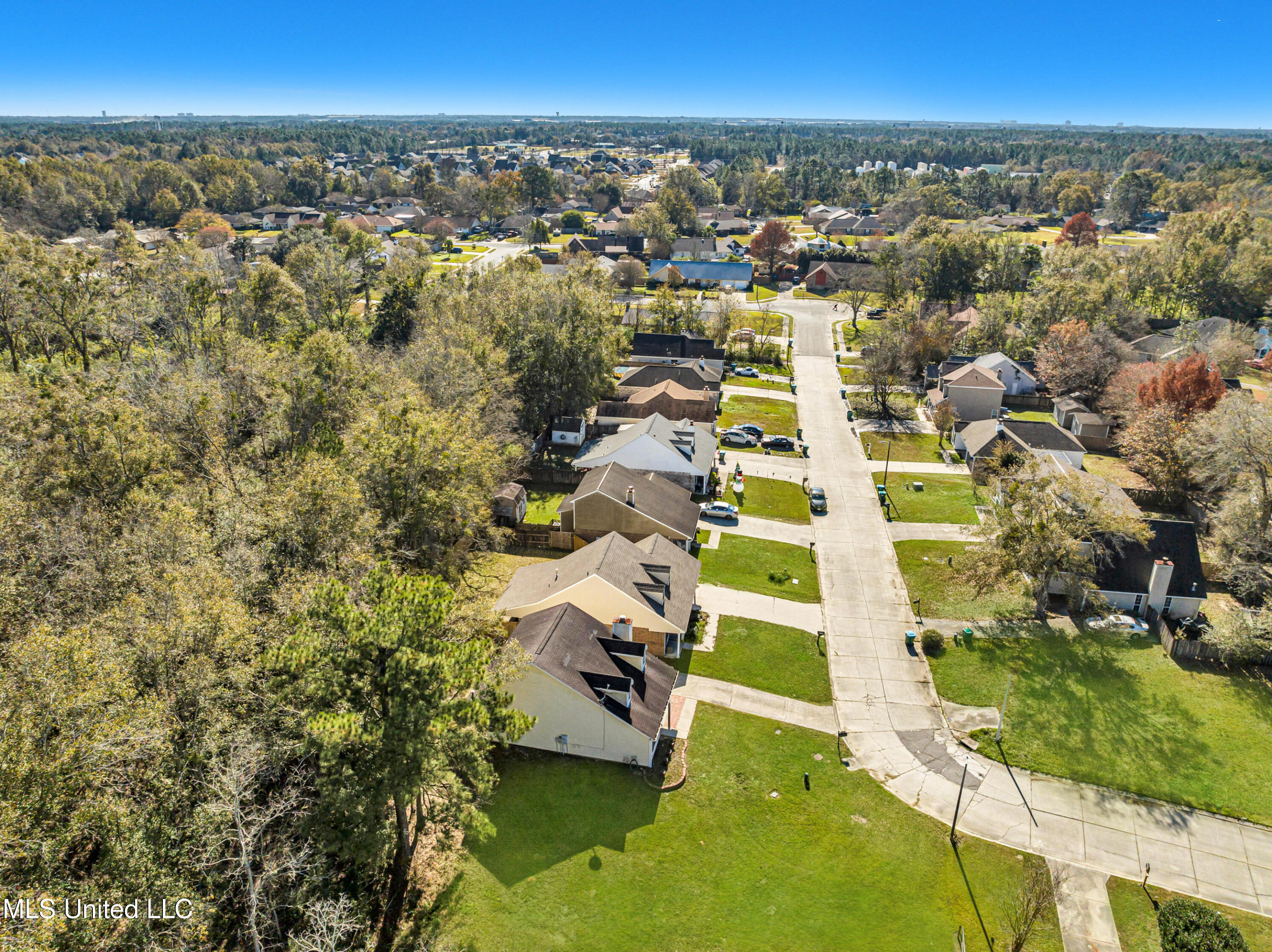 13408 Locust Hill Drive, Gulfport, Mississippi image 35