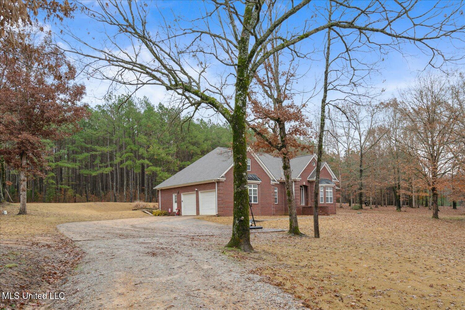 2674 S Slayden Rd, Lamar, Mississippi image 38