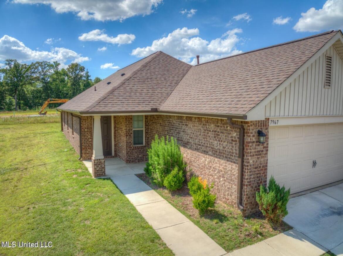 7922 Gardendale Drive, Olive Branch, Mississippi image 1