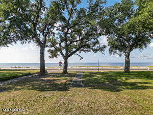 500 E Beach Boulevard, Gulfport, Mississippi image 1