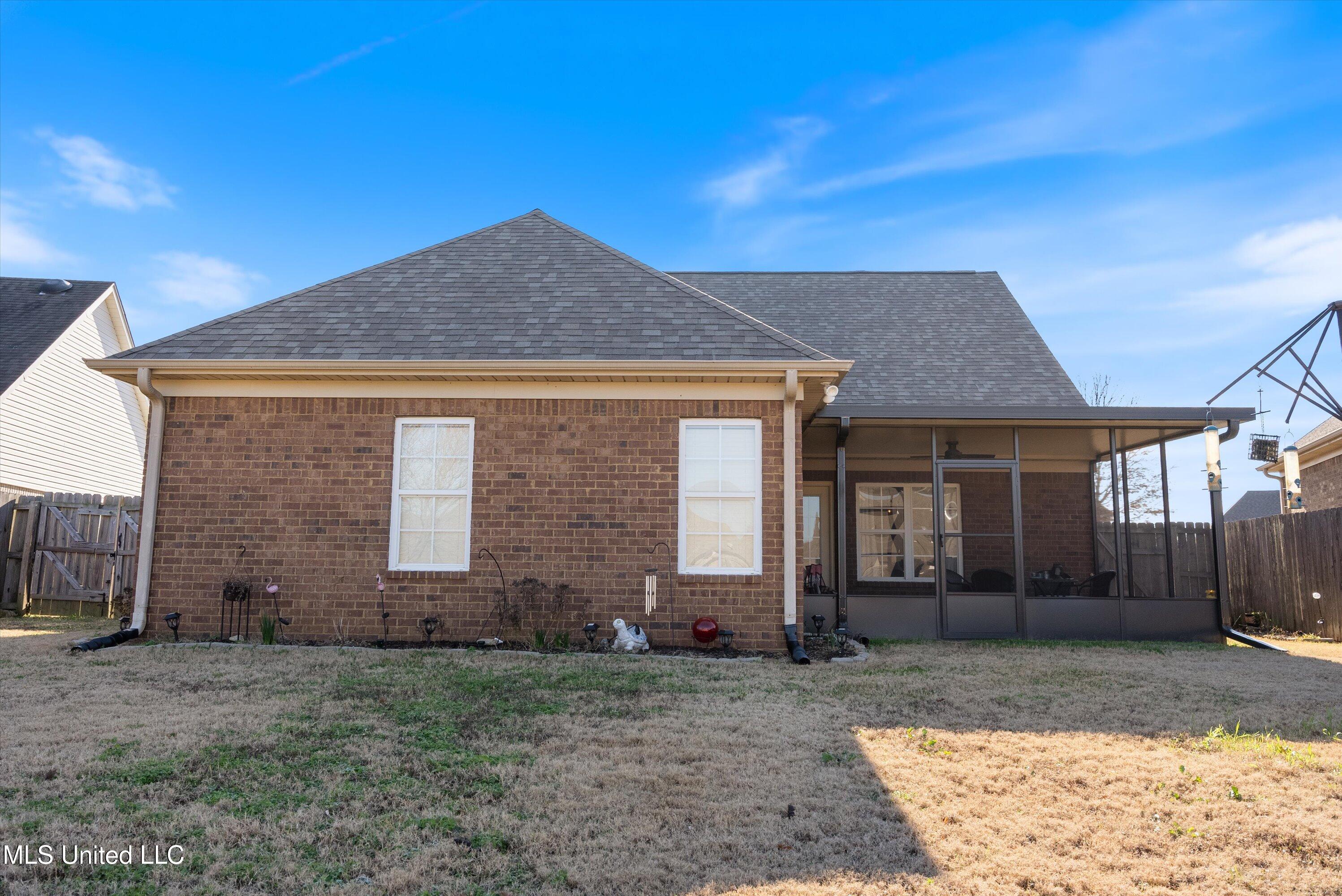 2700 Hill Valley Lane, Southaven, Mississippi image 25