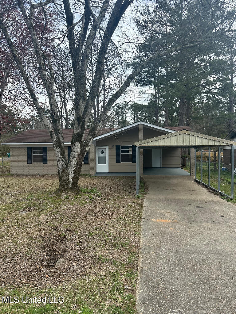 2816 Edgewood Drive, Meridian, Mississippi image 2