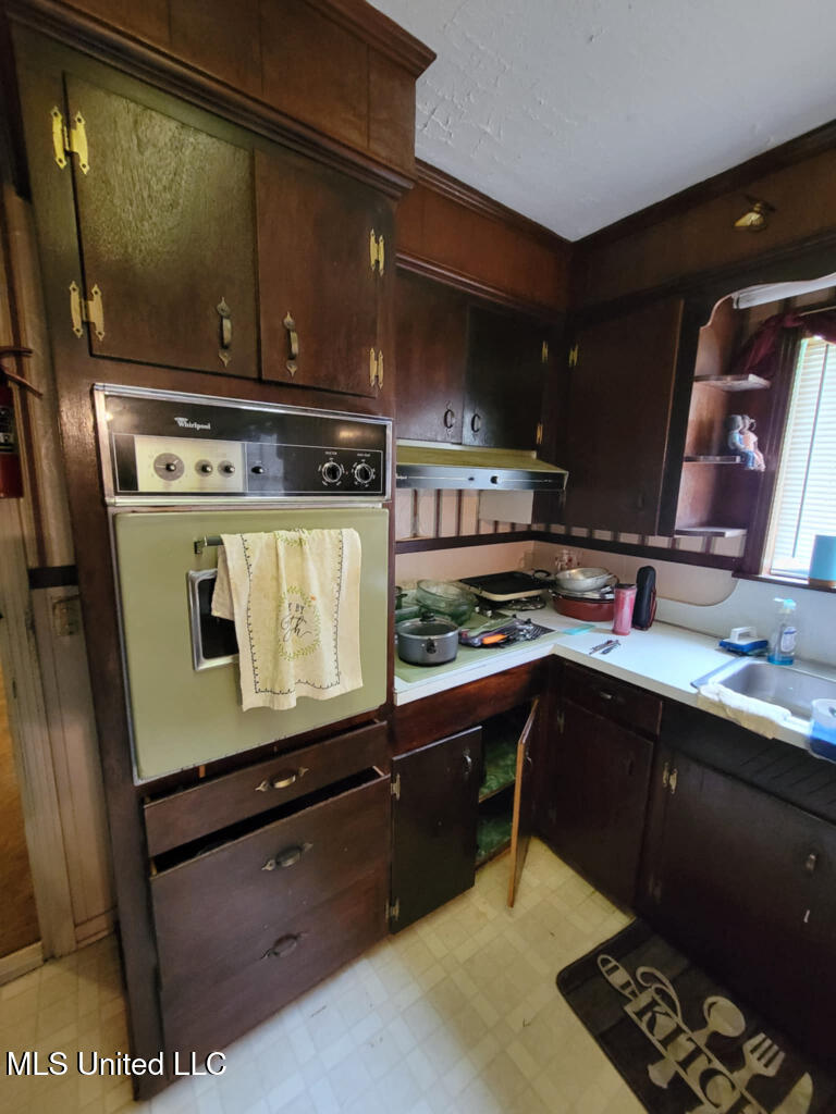 1405 Dianne Drive, Jackson, Mississippi image 7