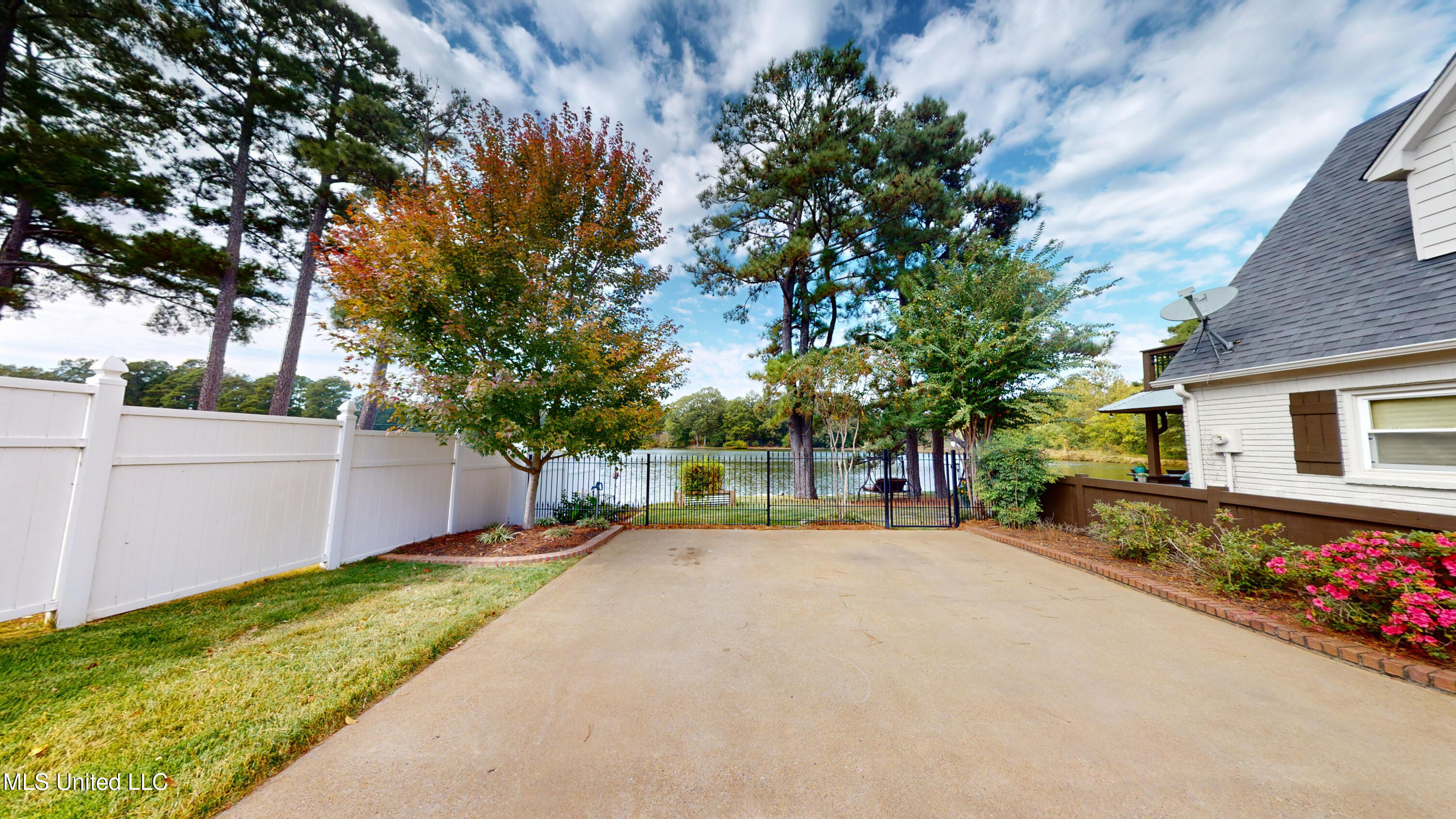 8771 Oakchase Cove, Walls, Mississippi image 40