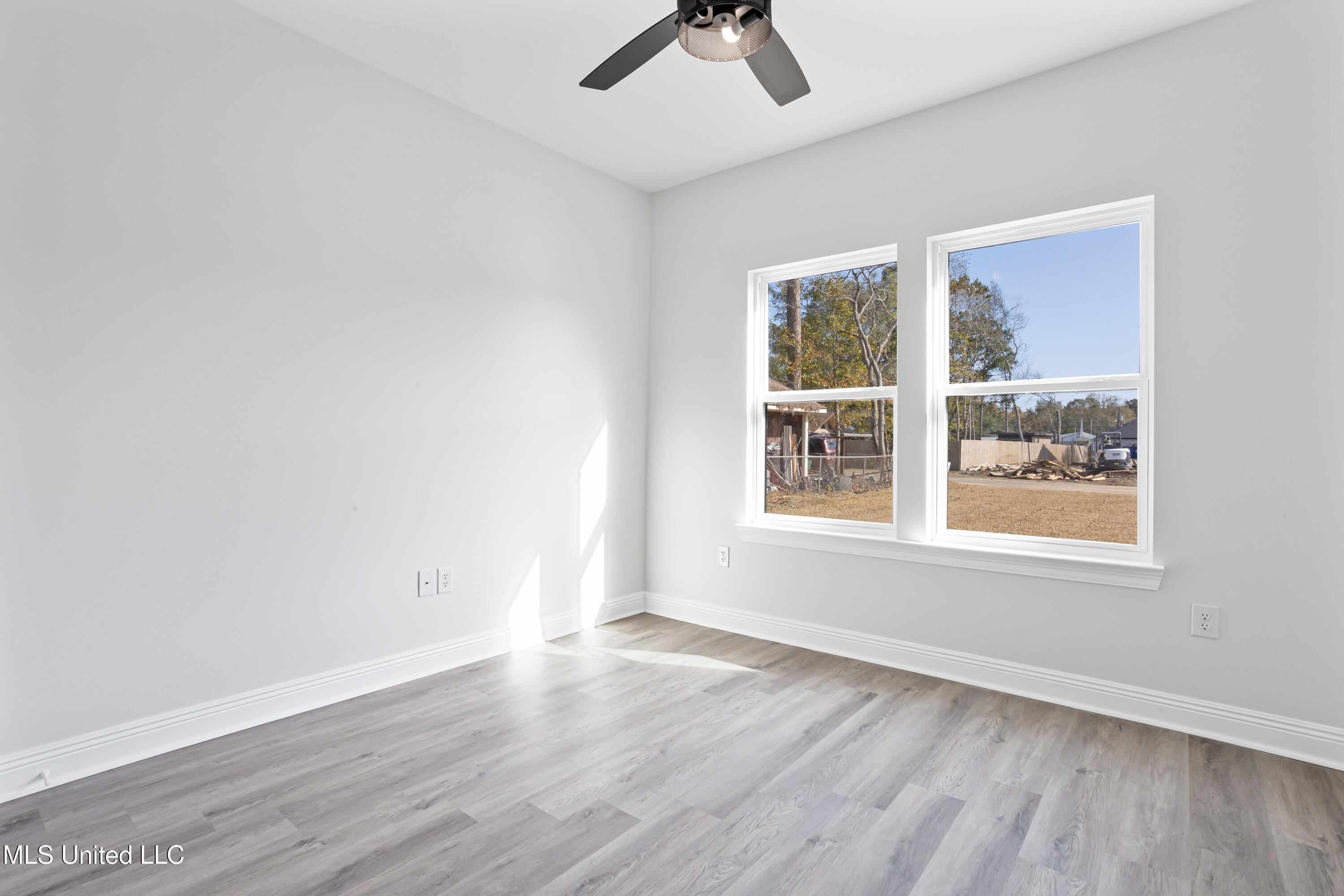 2608 N 8th Street, Ocean Springs, Mississippi image 27