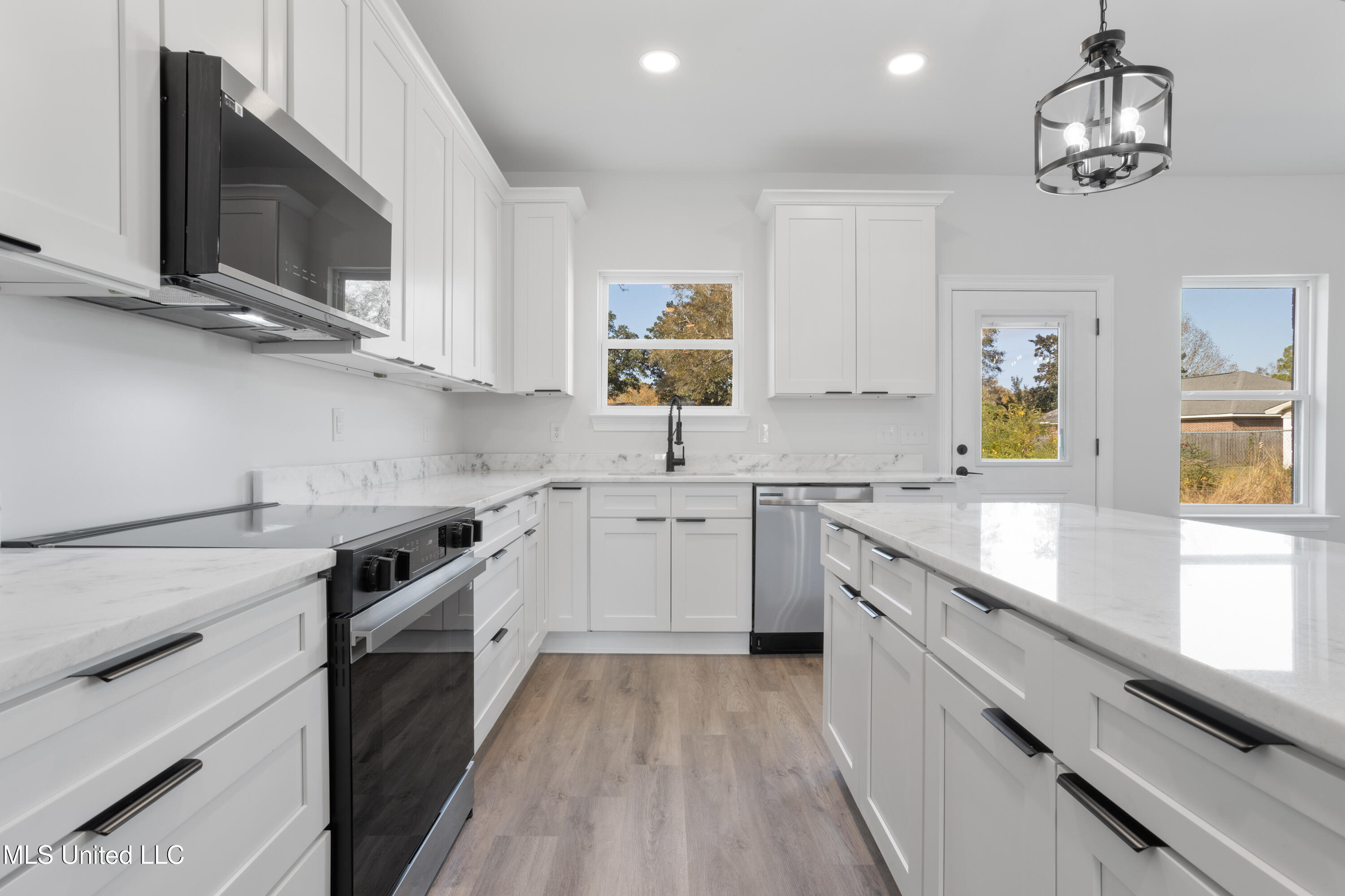 2608 N 8th Street, Ocean Springs, Mississippi image 13