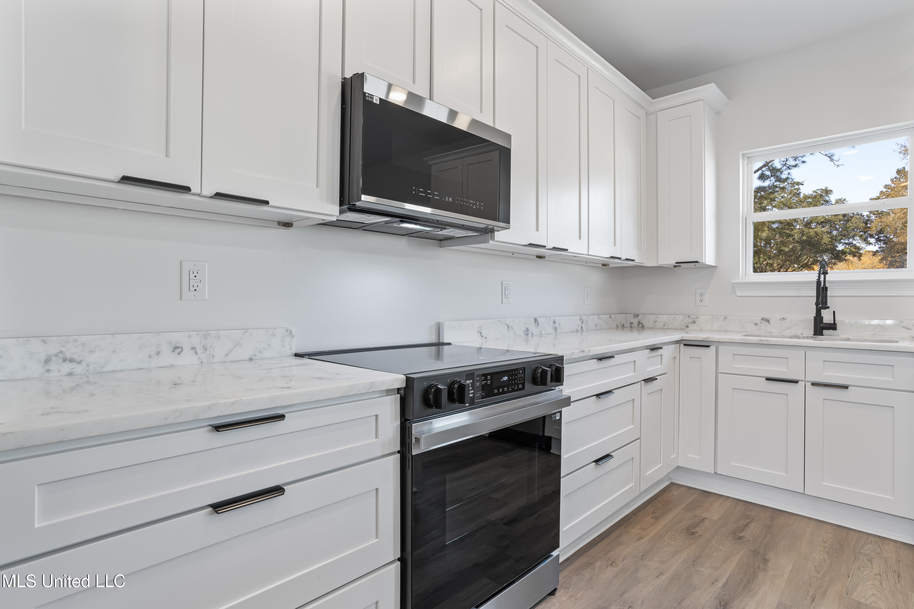 2608 N 8th Street, Ocean Springs, Mississippi image 12