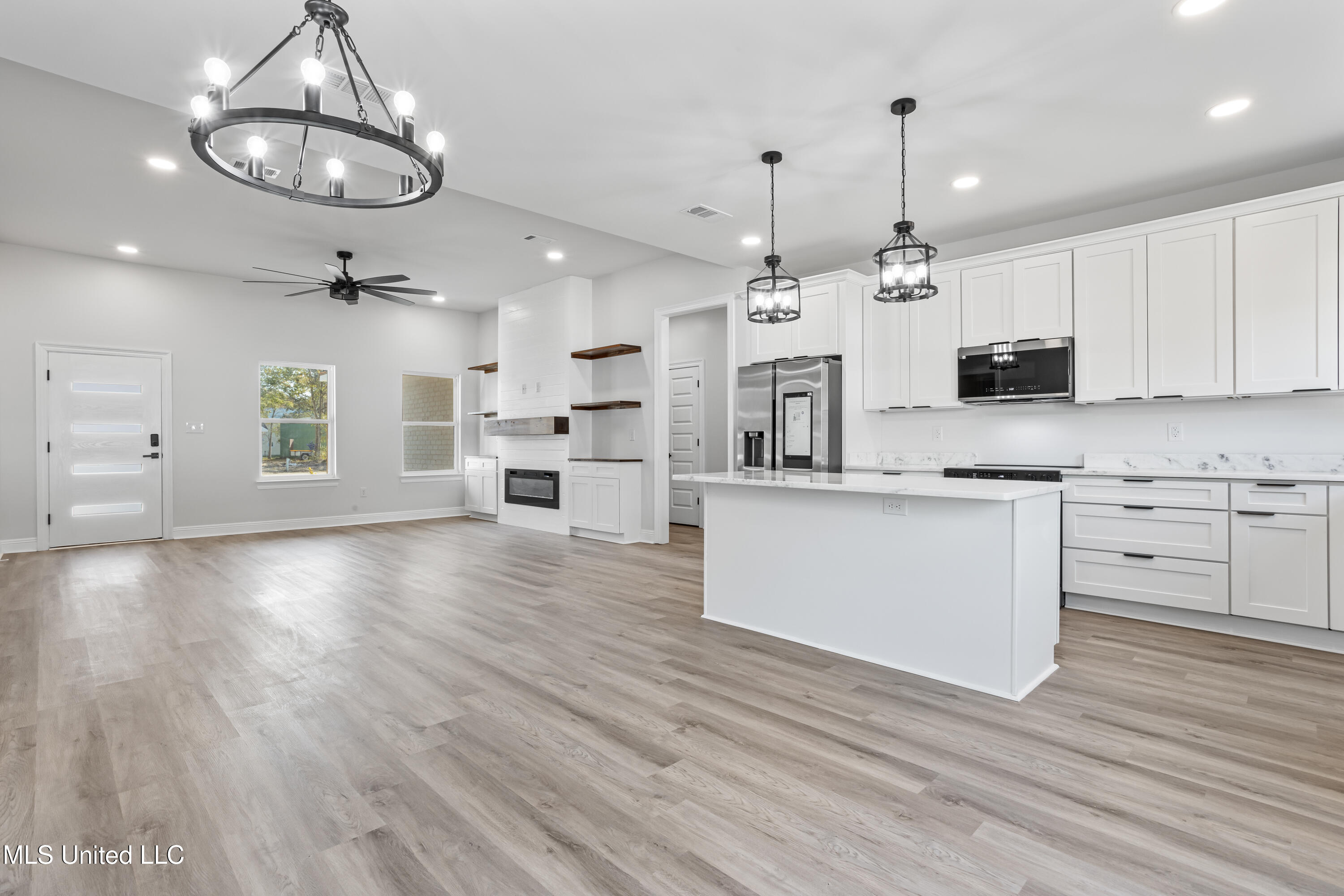 2608 N 8th Street, Ocean Springs, Mississippi image 17
