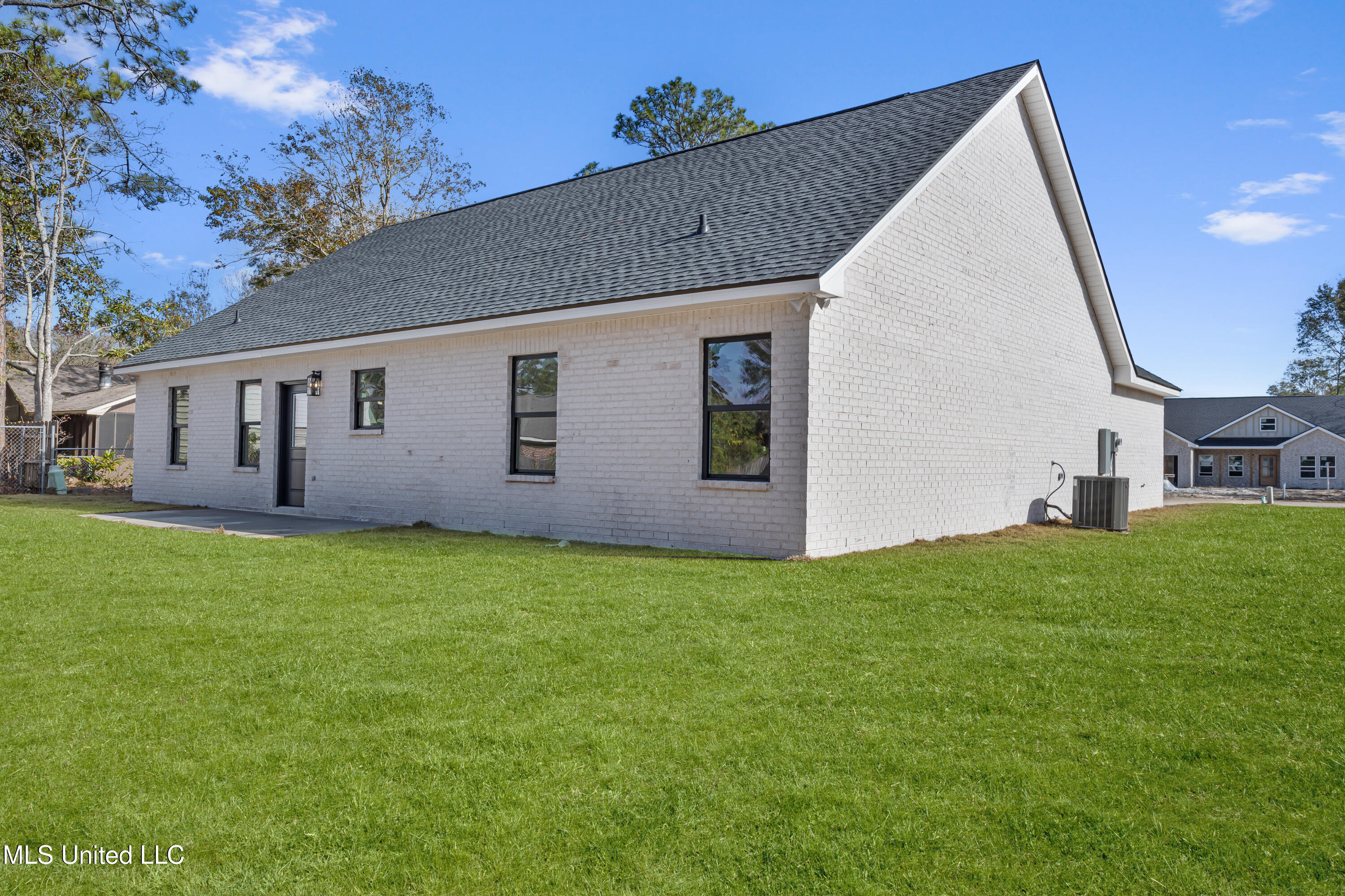 2608 N 8th Street, Ocean Springs, Mississippi image 35