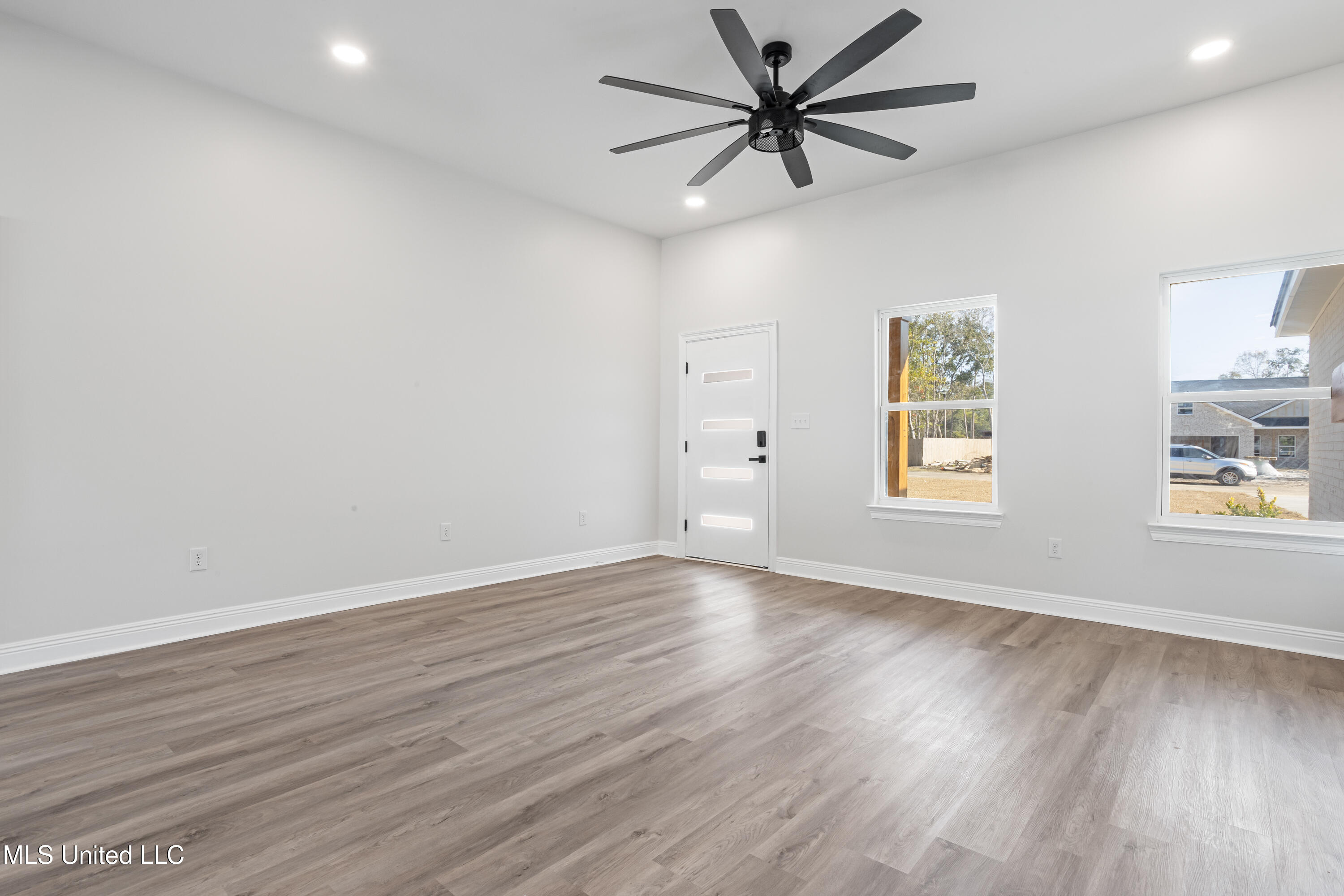 2608 N 8th Street, Ocean Springs, Mississippi image 5