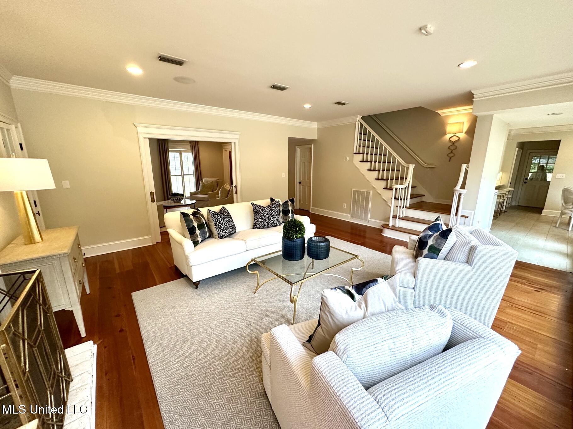 210 Brae Burn Drive, Jackson, Mississippi image 6