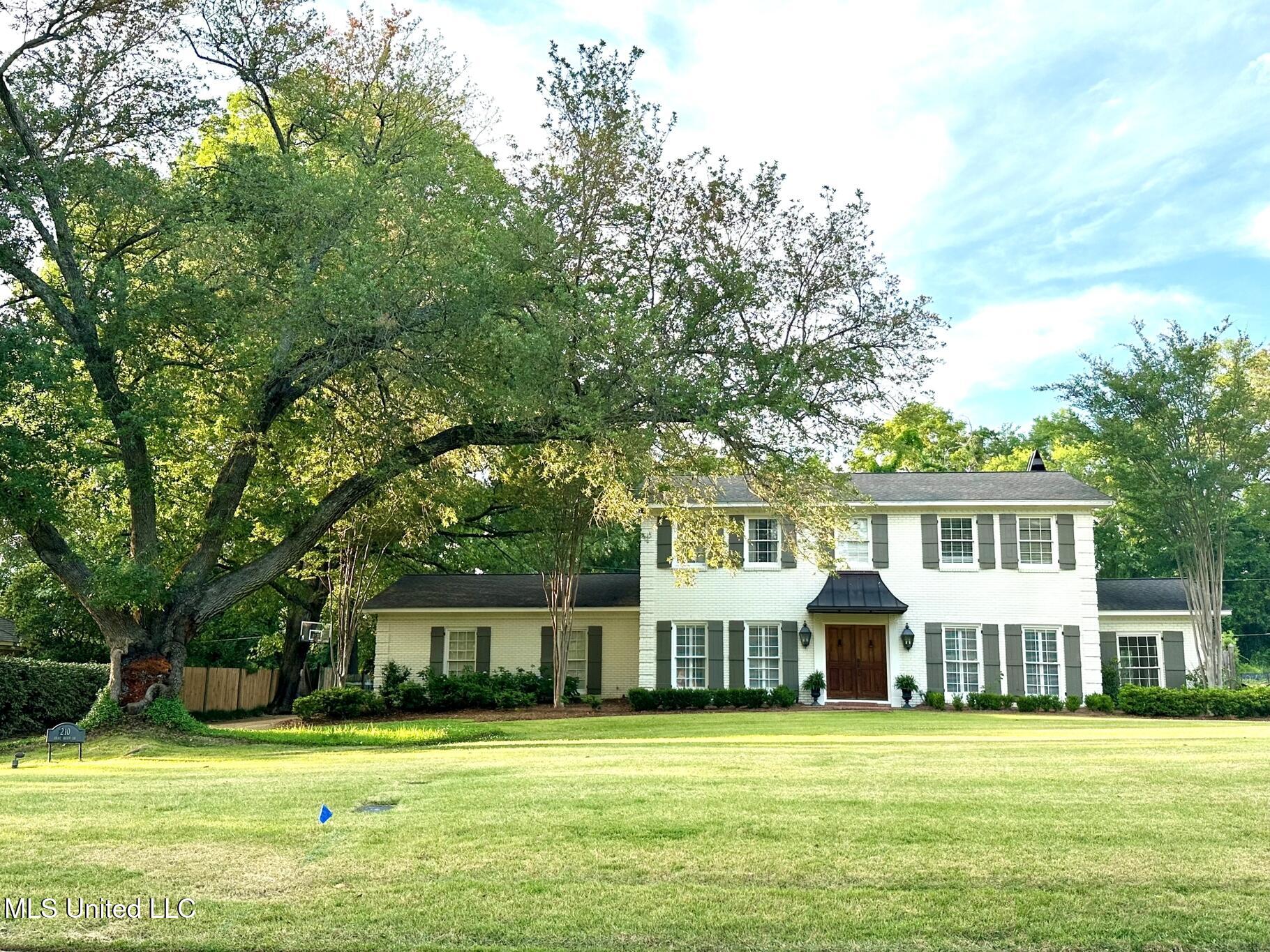 210 Brae Burn Drive, Jackson, Mississippi image 1