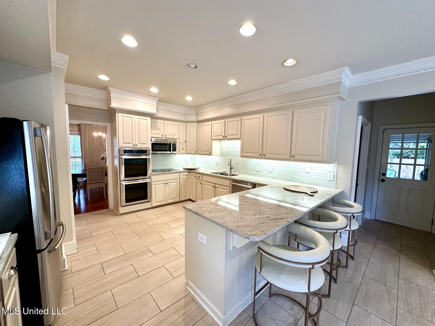 210 Brae Burn Drive, Jackson, Mississippi image 10